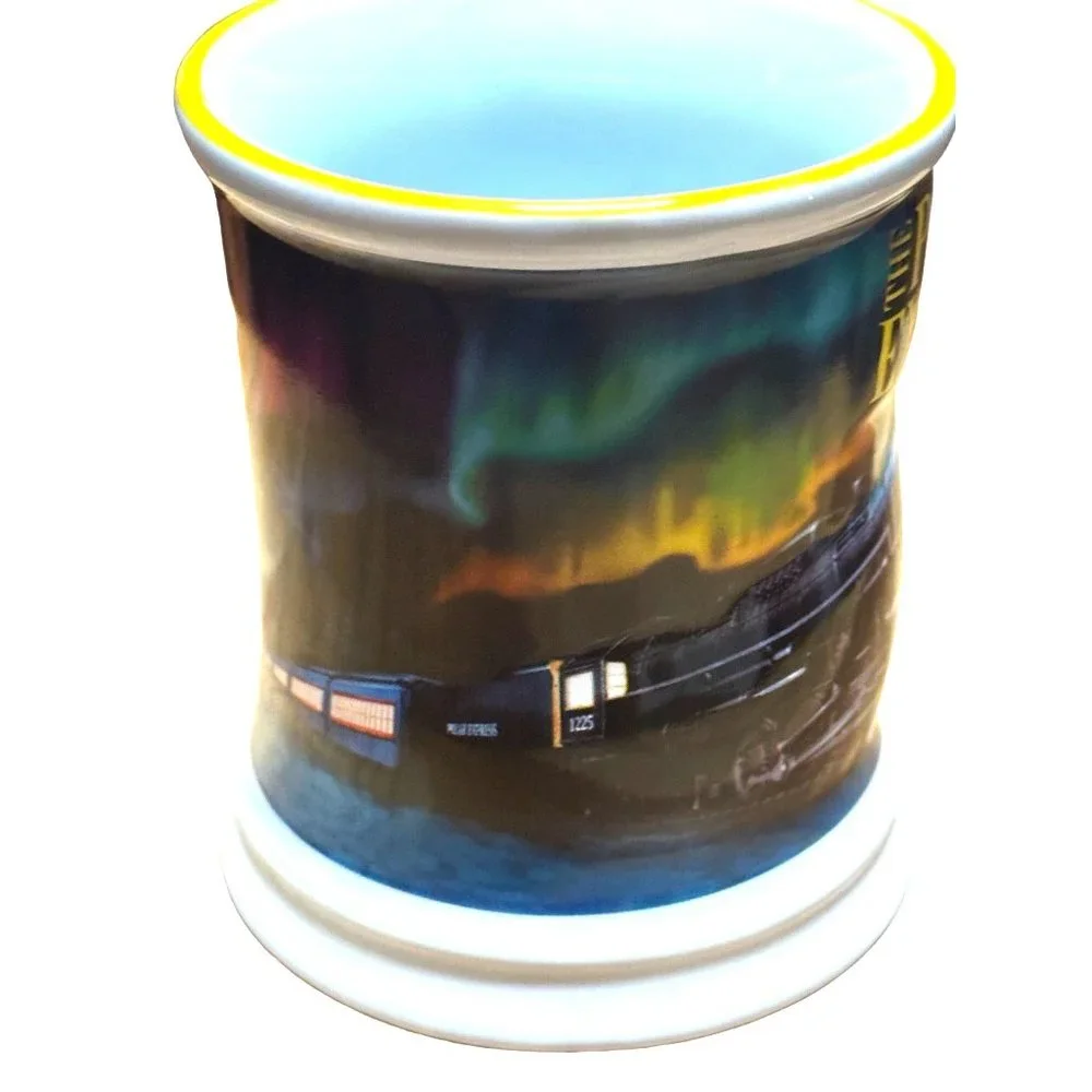 Polar Express 3D Mug Set of 2 4 3/4 tall x‎ 3 3/4